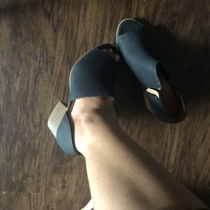 Qupid side cut out block heel